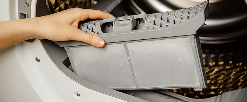 Signs Of A Clogged Dryer Lint Trap in Parkway, California